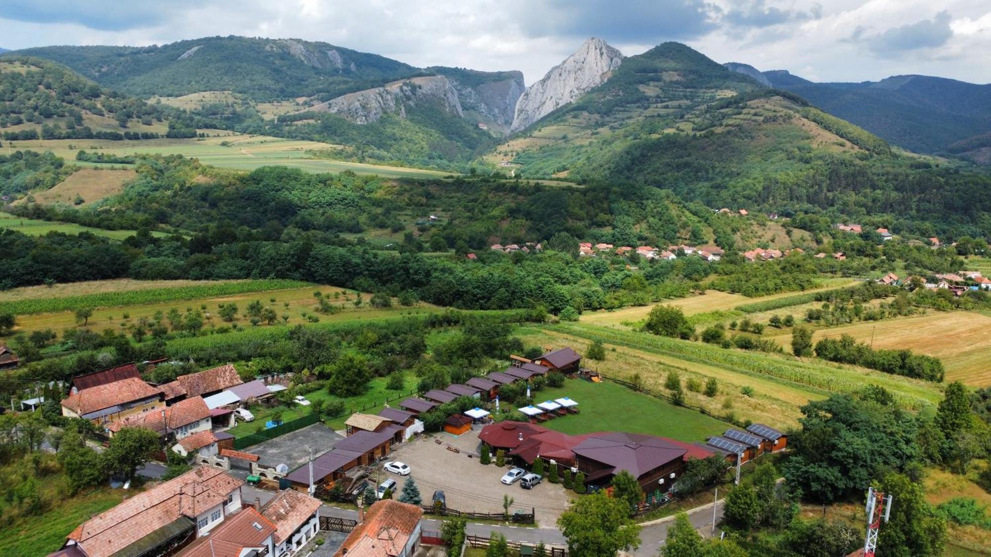 Pensiunea Bodrogeni Poiana Aiudului Exteriér fotografie